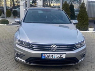 Volkswagen Passat foto 4