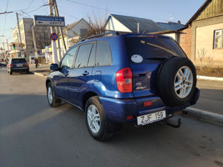 Toyota Rav 4 foto 4