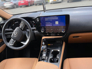 Lexus NX Series foto 3