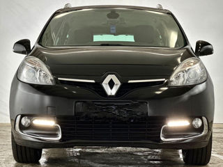 Renault Grand Scenic foto 3