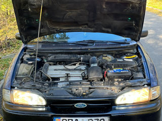 Ford Mondeo foto 8