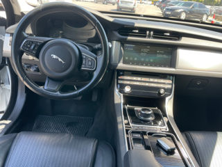 Jaguar XF foto 11