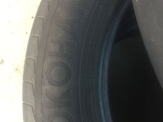 235/60R18 Yokohama 85% urgent foto 3