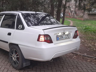 Daewoo Nexia foto 2