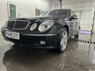 Mercedes E-Class foto 3