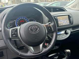 Toyota Yaris foto 14