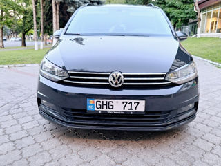 Volkswagen Touran foto 2