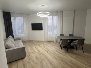 Apartament cu 2 camere, 92 m², Buiucani, Chișinău foto 2