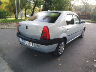 Dacia Logan foto 5