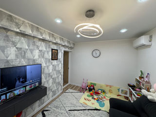 Apartament cu 2 camere, 65 m², Centru, Chișinău foto 12