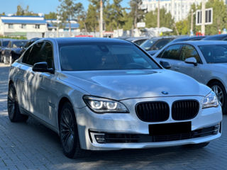 BMW 7 Series foto 4