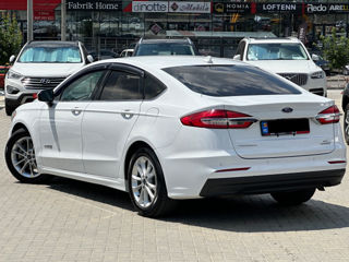 Ford Fusion foto 3