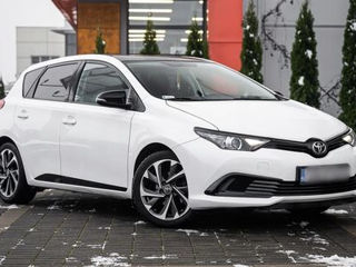 Piese Toyota Auris foto 2