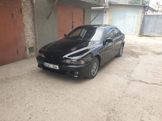 BMW 5 Series foto 6