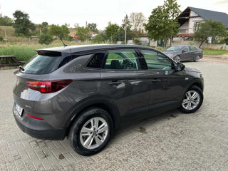 Opel Grandland X foto 2