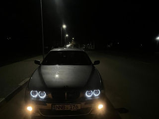 BMW 5 Series foto 2