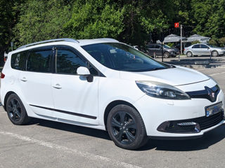 Renault Grand Scenic foto 2