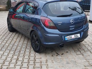 Opel Corsa foto 9