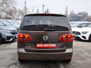 Volkswagen Touran foto 6