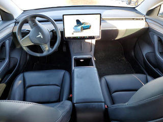 Tesla Model 3 foto 9