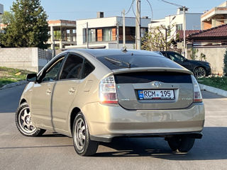 Toyota Prius foto 6