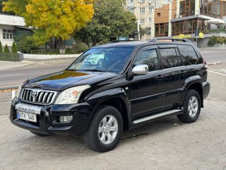 Toyota Land Cruiser Prado foto 2