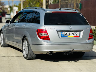 Mercedes C-Class foto 4