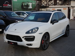 Porsche Cayenne foto 1