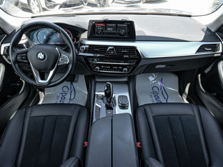 BMW 5 Series foto 6