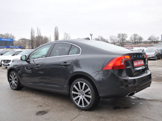 Volvo S60 foto 7