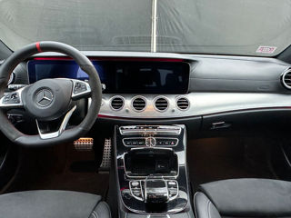 Mercedes E-Class foto 8