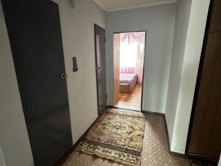 Apartament cu 3 camere, 70 m², Centru, Ungheni foto 2