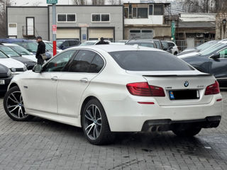 BMW 5 Series foto 5