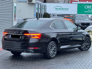 Skoda Superb foto 5