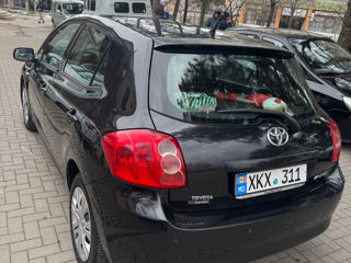 Toyota Auris foto 6