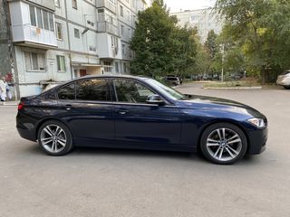 BMW 3 Series foto 4