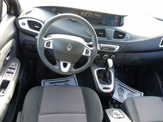 Renault Grand Scenic foto 10