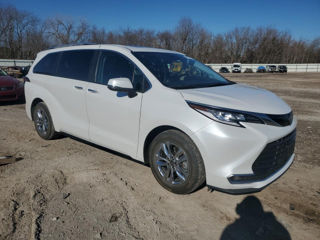 Toyota Sienna foto 4