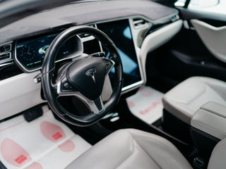 Tesla Model S foto 9