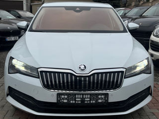 Skoda Superb foto 5