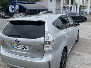 Toyota Prius + foto 2