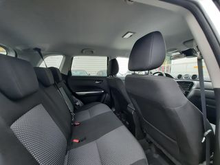 Suzuki Vitara foto 11