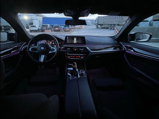 BMW 5 Series foto 8