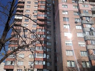 Dacia/Hristo Botev, 6 etaj, 2 balcoane foto 7