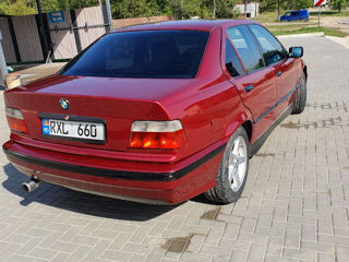 BMW 3 Series foto 3