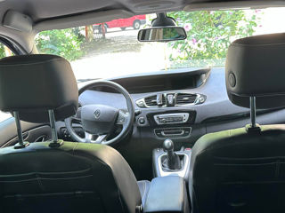 Renault Grand Scenic foto 5