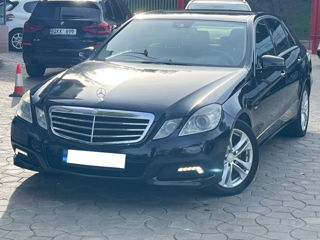 Mercedes E-Class foto 3