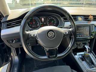 Volkswagen Passat foto 8