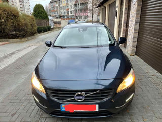 Volvo S60 фото 2