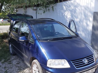 Volkswagen Sharan foto 1